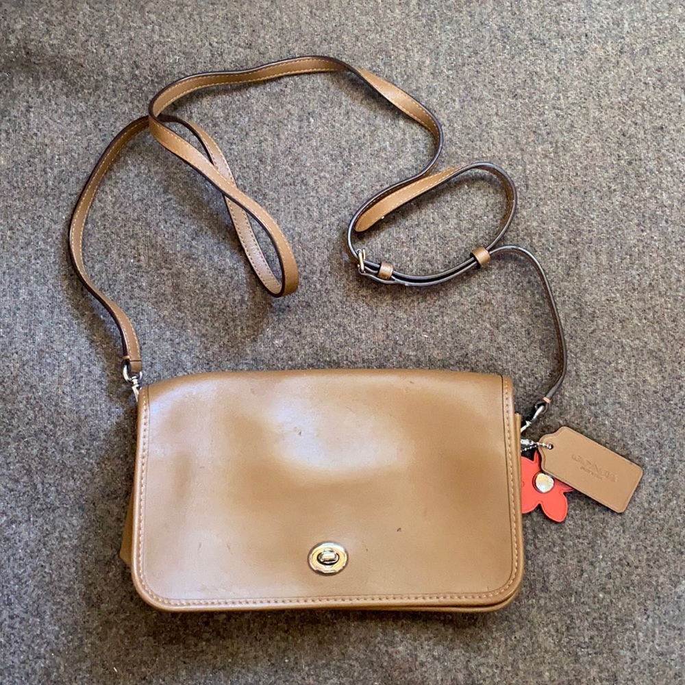 Crossbody coach bag